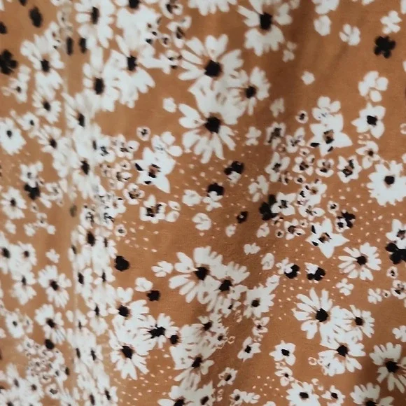 Brown and White Bodycon Sundress with Spaghetti Straps for Casual Wear - Picture 3 of 6